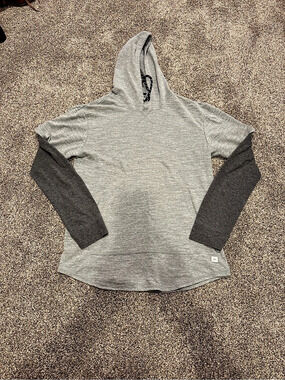 Departwest Men's Gray Hooded Long Sleeve Top